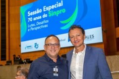 sinpro-es-celebra-70-anos-de-historia-em-defesa-dos-professores-da-rede-privada-042