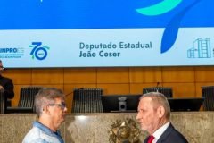 sinpro-es-celebra-70-anos-de-historia-em-defesa-dos-professores-da-rede-privada-067