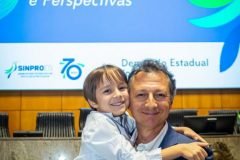 sinpro-es-celebra-70-anos-de-historia-em-defesa-dos-professores-da-rede-privada-253
